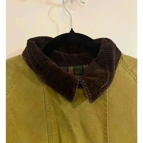 Green barn coat, size 40F - Picture 2 of 8